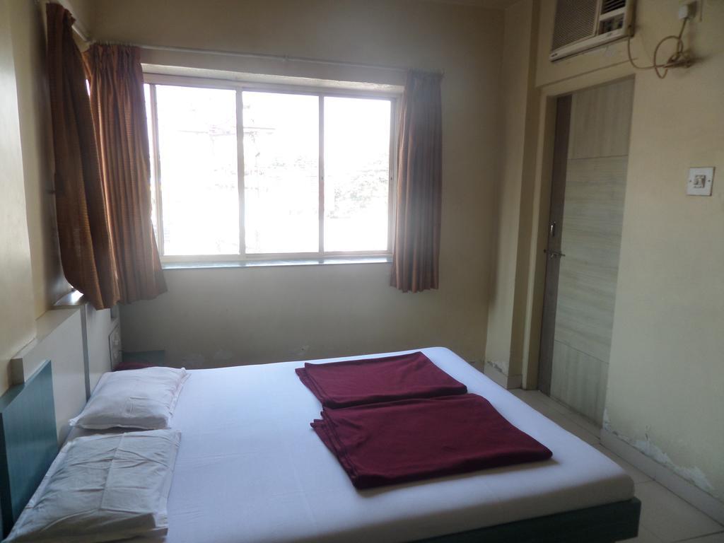 Hotel Sai Ratna Nashik Ngoại thất bức ảnh